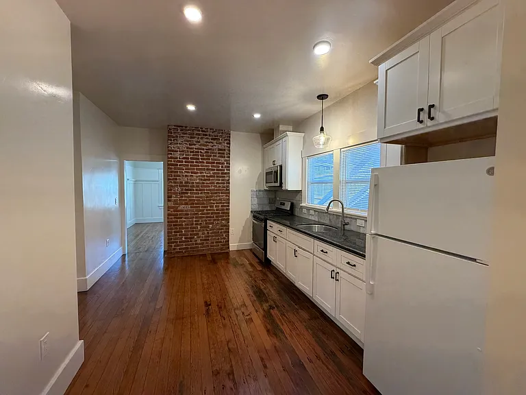 2303 Sonoma Blvd #1 — Photo 7