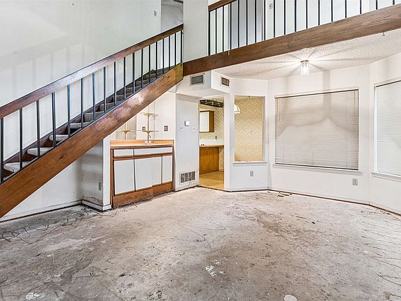 5th image of 18040 Midway Rd APT 105