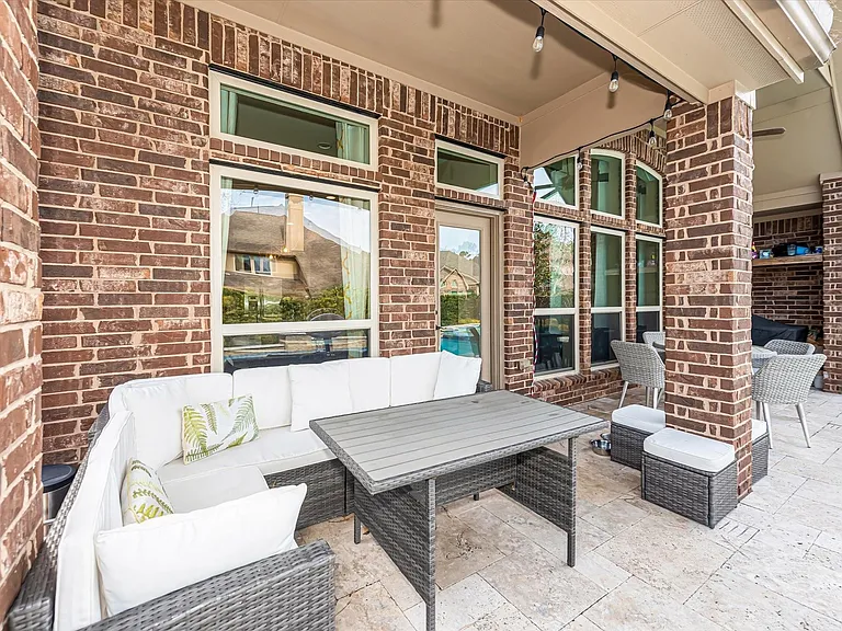 6 Camplight Ct — Photo 38