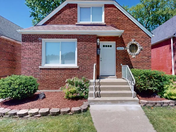 8626 S Dante Ave, Chicago, IL 60619