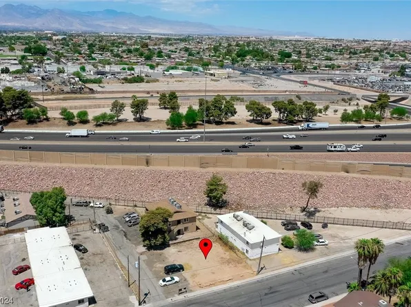 1829 Goldfield St, North Las Vegas, NV 89030