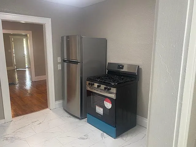 1148 S Xanthus Ave — Photo 4