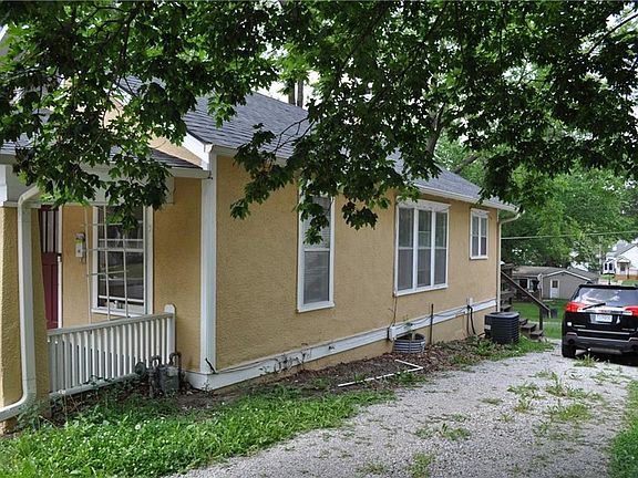 3rd image of 2919 Jules St