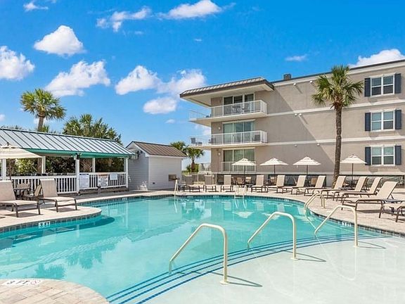 The two pools are open all year long and one pool is heated.