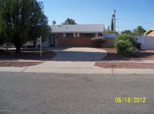 7111 E 19th St, Tucson, AZ 85710