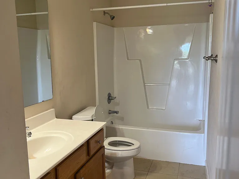 24 Sapphire Dr — Photo 11