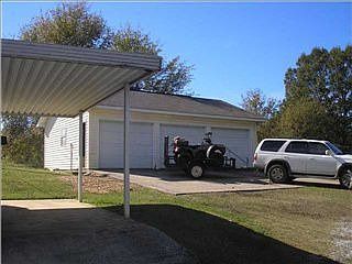 3rd image of 4812 Highway 69 N
