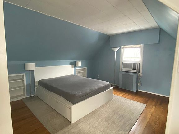 3rd image of 7822 268th St