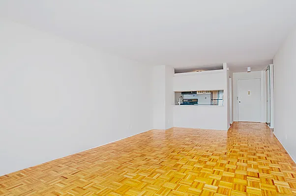 Rented by Sumitomo Real Estate Sales | media 29