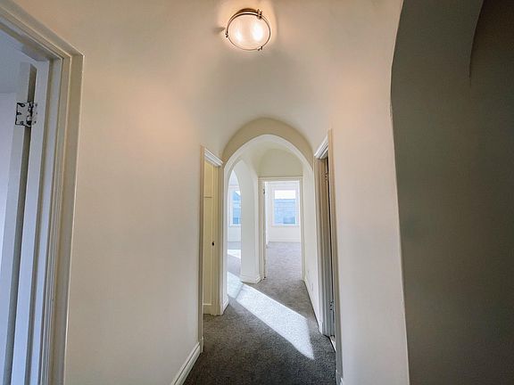4th image of 3401 Clay St #305