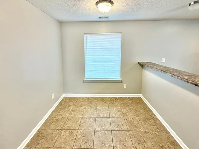 7928 Jadewood Cv — Photo 4