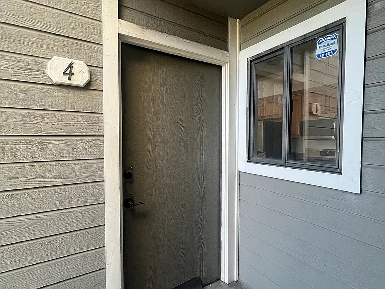 7307 Haskell Ave #4 — Photo 1