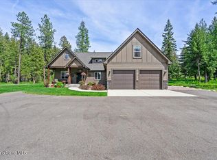 5055 W Whipsaw Ln, Rathdrum, ID 83858