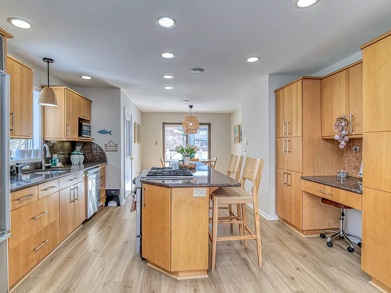 6 Brunswick Ct — Photo 22