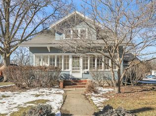 715 W 3rd St, Pella, IA 50219