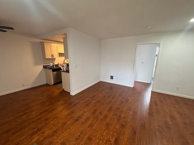 2556 Chicago St #7 — Photo 2