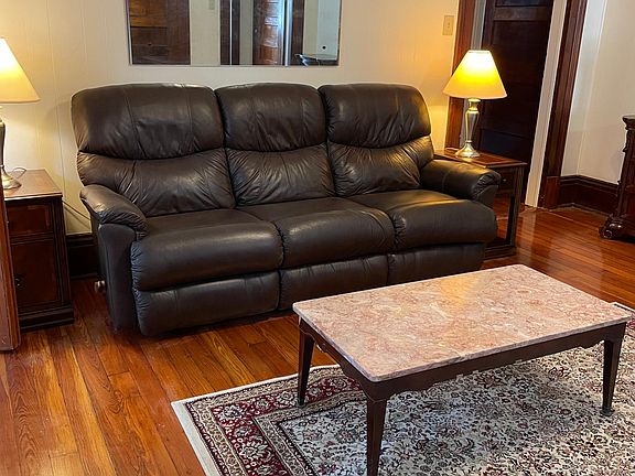 4th image of 4514 Prytania St APT 10