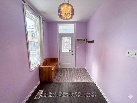 4th image of 25 Kensington Ave