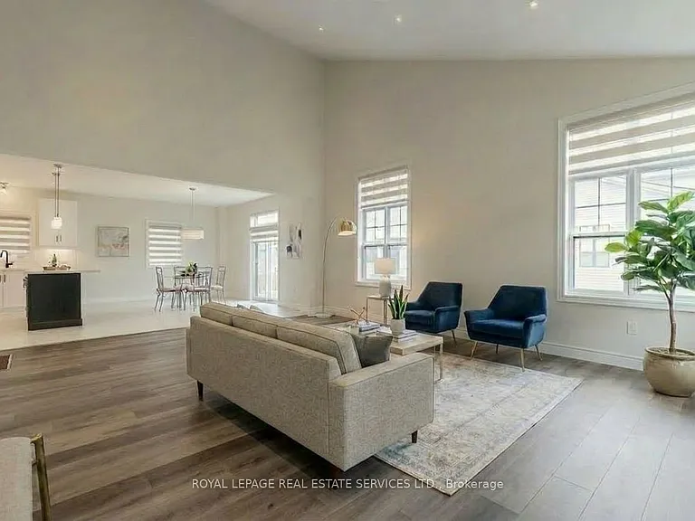 42 Beachwalk Cres — Photo 9