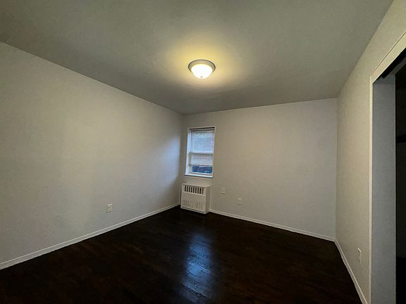 4th image of 250 McLean Ave APT 6F