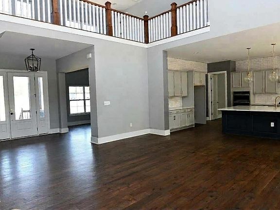 5th image of 794 Cobb Rd
