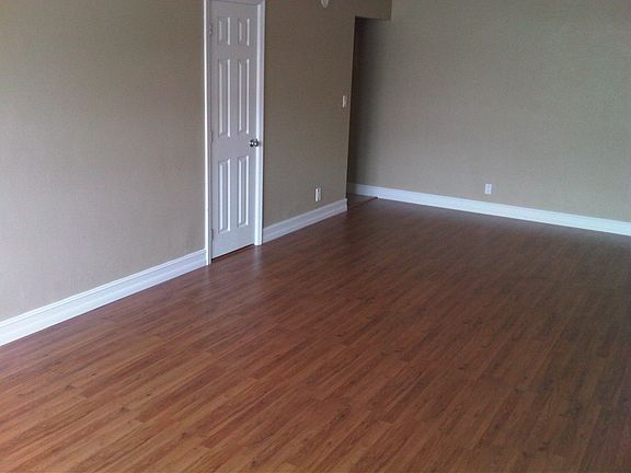 2nd image of 1941 NE 51st St APT 41