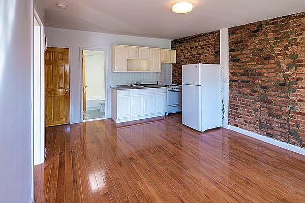 1st image of 132 Lafayette Ave APT 4R
