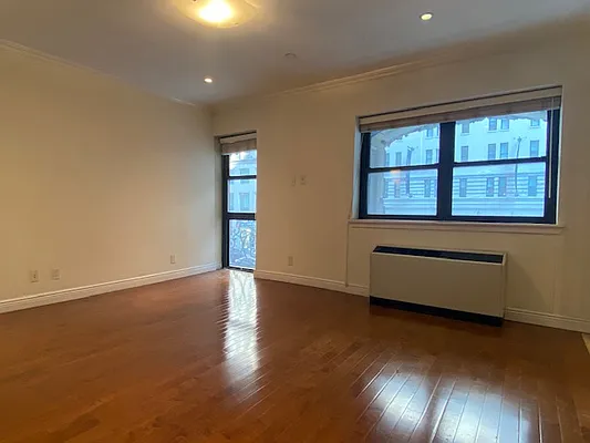 Rented by REAL New York | media 8