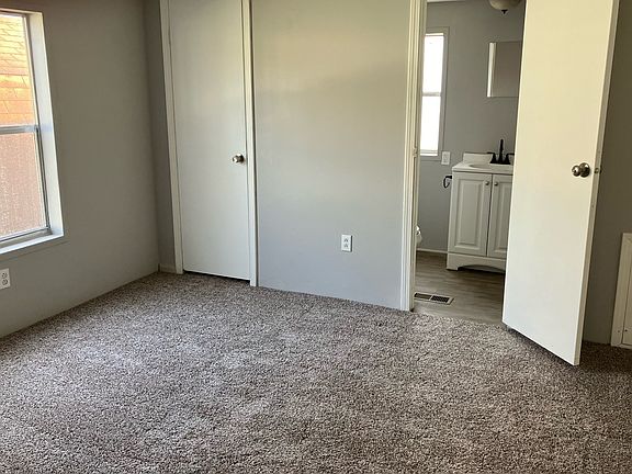 5th image of 1185 Hawthorne Dr