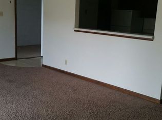 1901 Indian Hills Dr APT 8, Sioux City, IA 51104