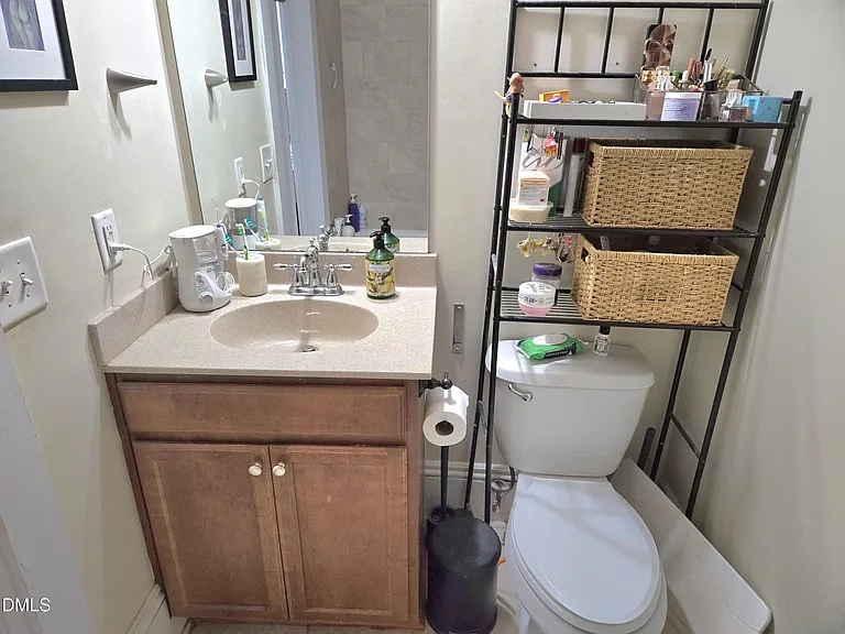 1107 Mordecai Dr — Photo 10