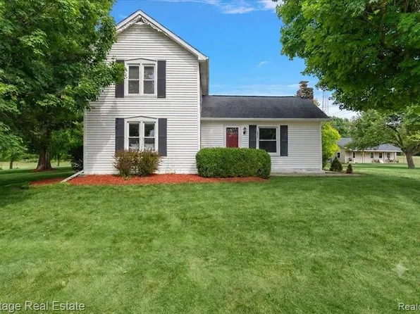 3877 N Oak St, Metamora, MI 48455
