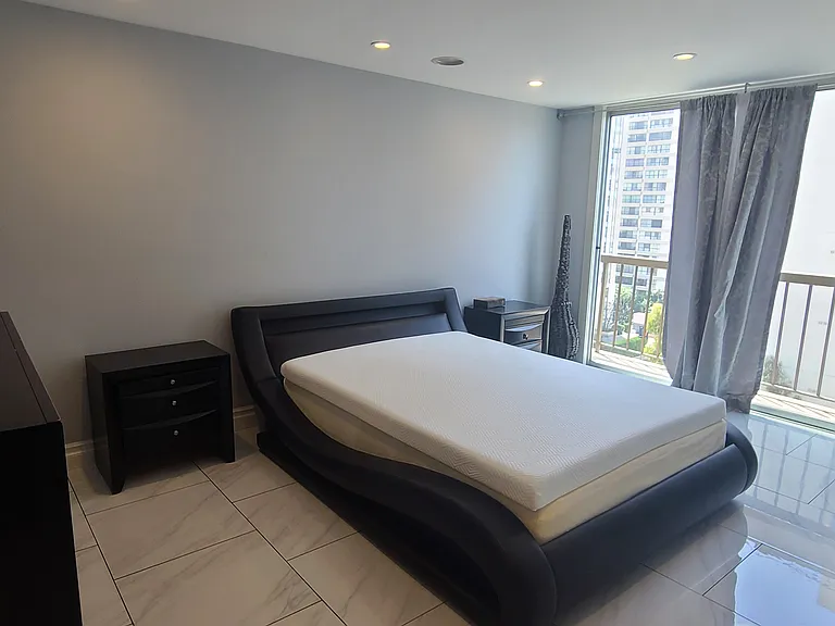 10747 Wilshire Blvd #1103 — Photo 11