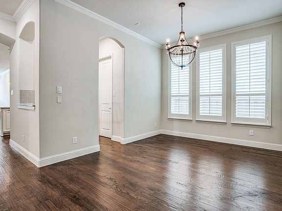 3rd image of 2348 Mare Rd