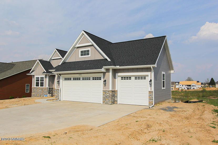 1st image of 3029 Park North Dr