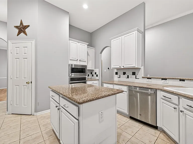 23734 Indian Hills Way — Photo 20