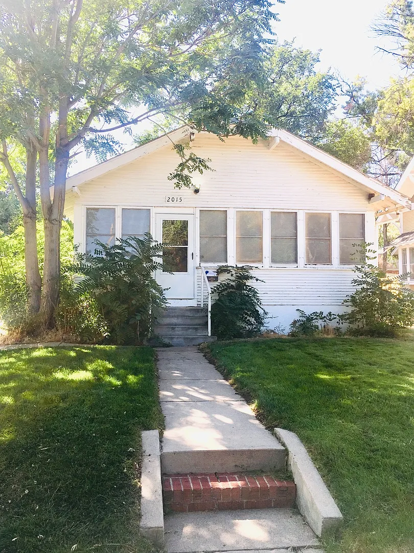 BIG 4 bedroom, 2 Bath Close to UNC — Photo 1