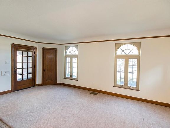 4th image of 7409 Whittington Dr