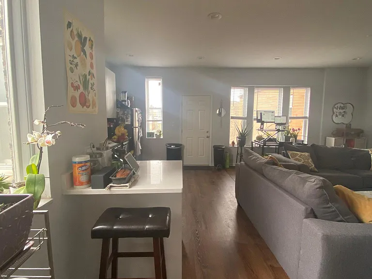 1207 W Grace St #3R — Photo 4