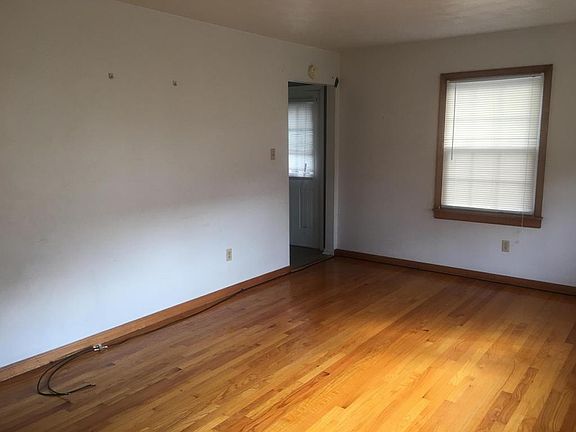 2nd image of 3773 Norway Ave NW