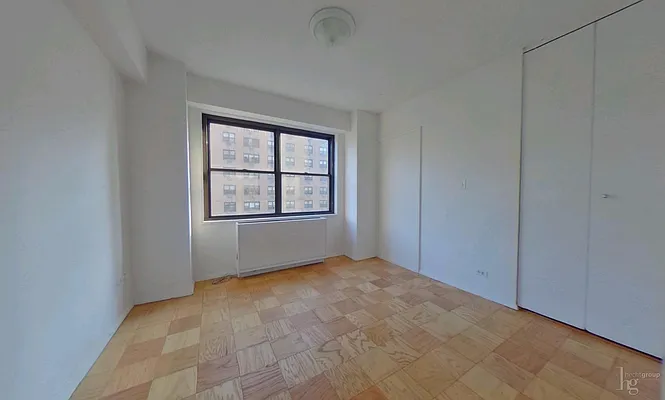 Rented by Hecht Group | media 15
