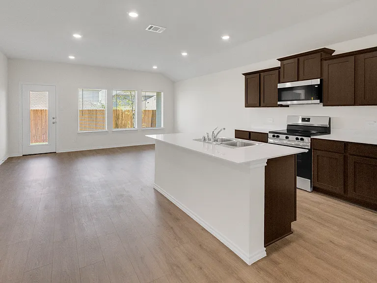 3421 Tomahawk Dr — Photo 10