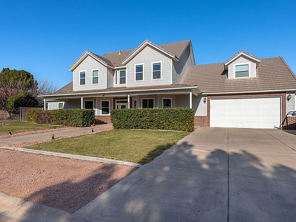 3rd image of 2057 S Solana Cir