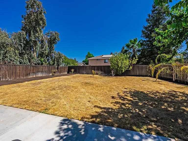 5857 W Millbrae Ave — Photo 31
