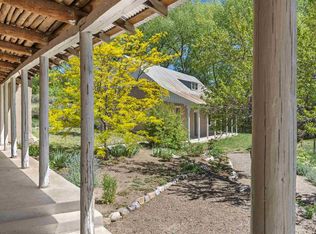 142 El Valle Rd, Ranchos De Taos, NM 87521