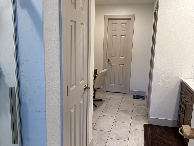 2715 Knob Hill Dr — Photo 5
