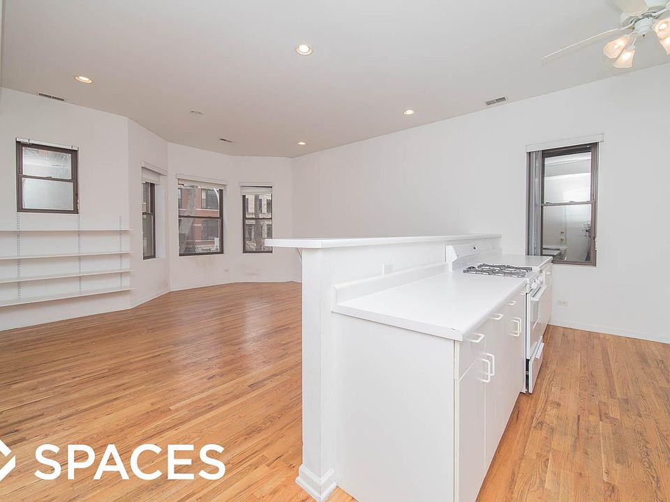 1st image of 721 W Briar Pl #One_f