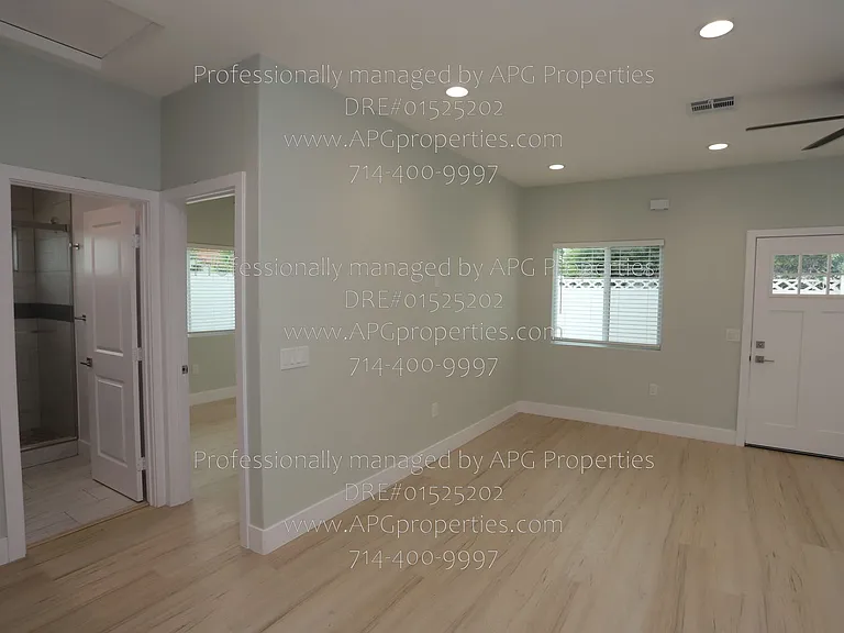 9565 Mansor Ave — Photo 8