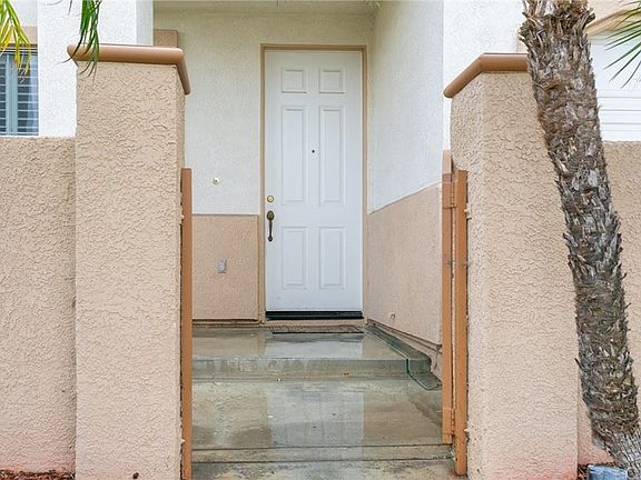 5th image of 11853 Glouchester Dr