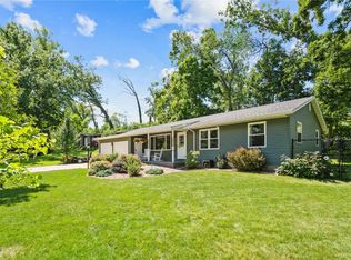 3601 Elmwood Ct NE, Cedar Rapids, IA 52402